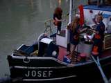 A_Vienna, Donaukanal, Performance, 15.06.03