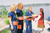 BG_Rousse km:495, Brot�bergabe, 01.07.03